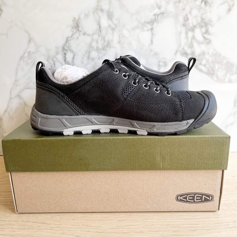 𝅺BNWT Men’s Keen Wichita Hiking shoe in Black/Drizzle - Picture 9 of 11